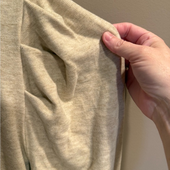 NWT Evereve brand cream top in size large - Picture 4 of 8